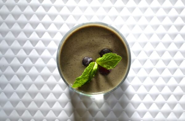 How to Make a Perfect Blitzy Berry Smoothie